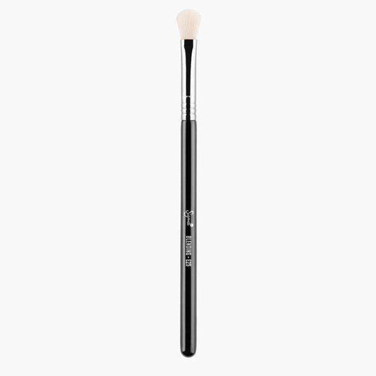 Sigma® Beauty E25 Blending Brush at Socialite Beauty Canada