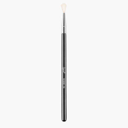 Sigma® Beauty E36 Blending Brush at Socialite Beauty Canada
