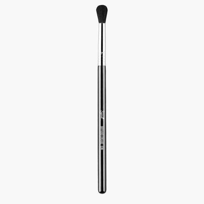 E38 Diffused Crease™ Brush by Sigma® Beauty Socialite Beauty Canada