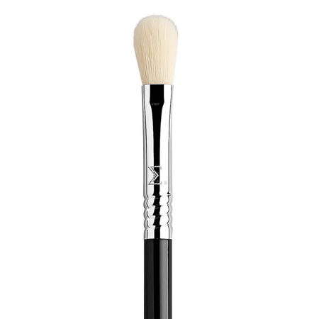 Sigma® Beauty E25 Max Blending Brush at Socialite Beauty Canada
